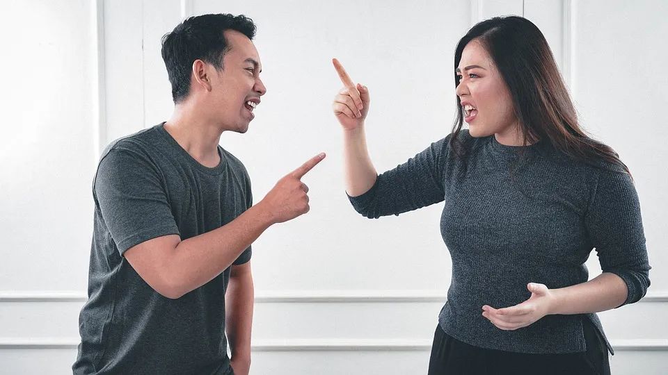 為什么情緒容易被身邊人影響？