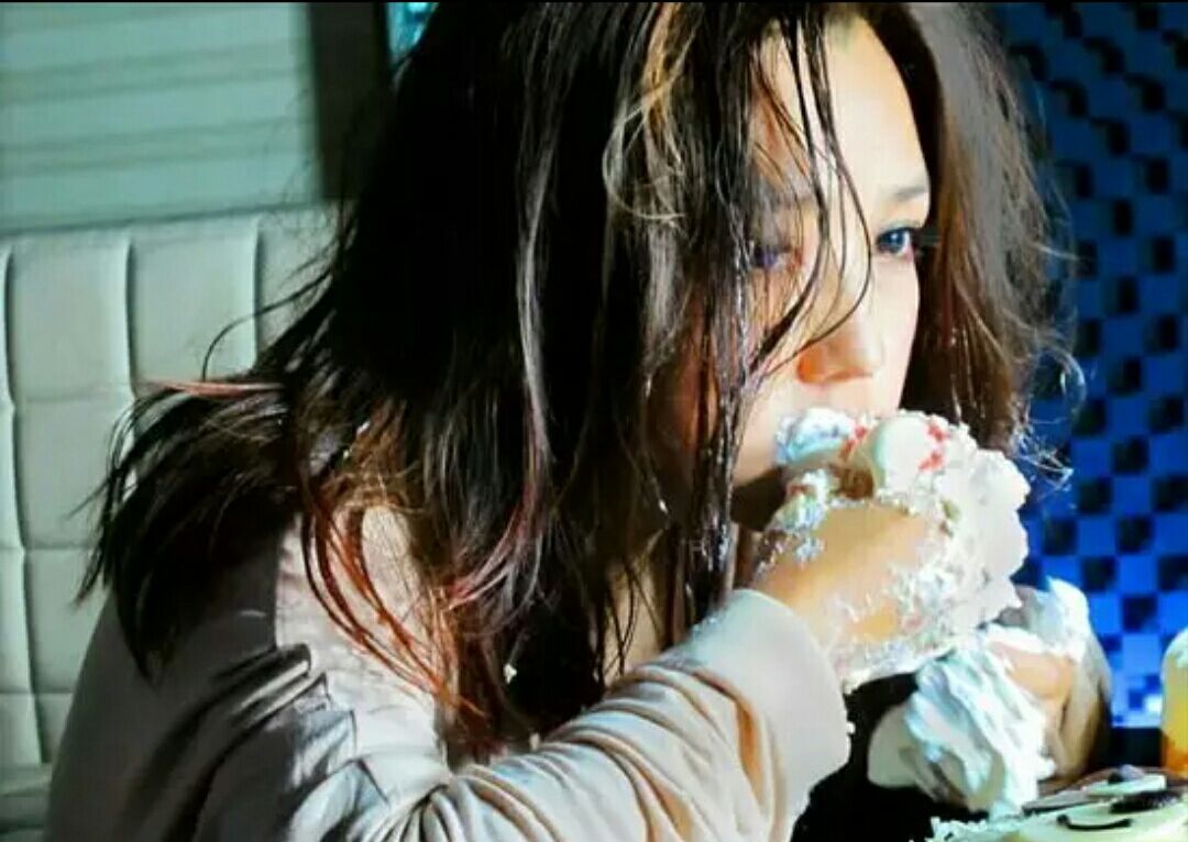 吃多少東西才算暴食癥？