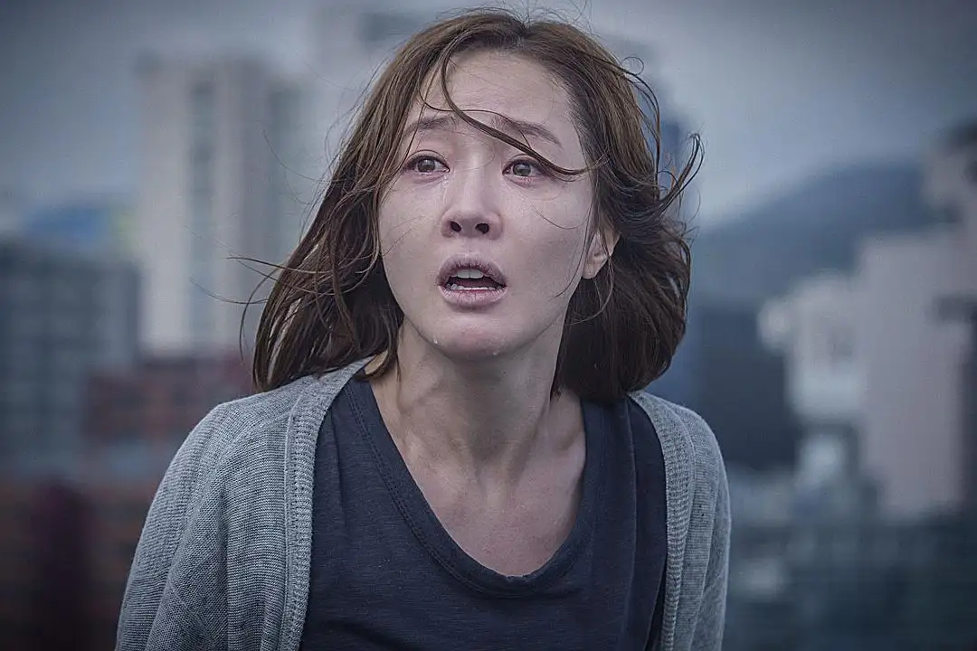 不要做一個(gè)“因婚返貧”的女人