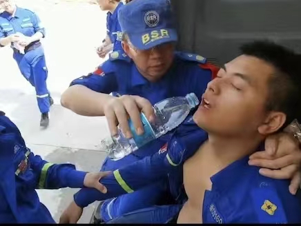 英雄是什么？在我看來他們都是塵埃里的英雄