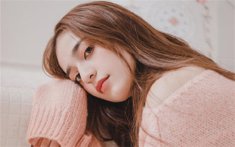 女生暗戀你的表現(xiàn)有哪些？ 平時(shí)有這些微妙行動(dòng)變化基本可以確定！